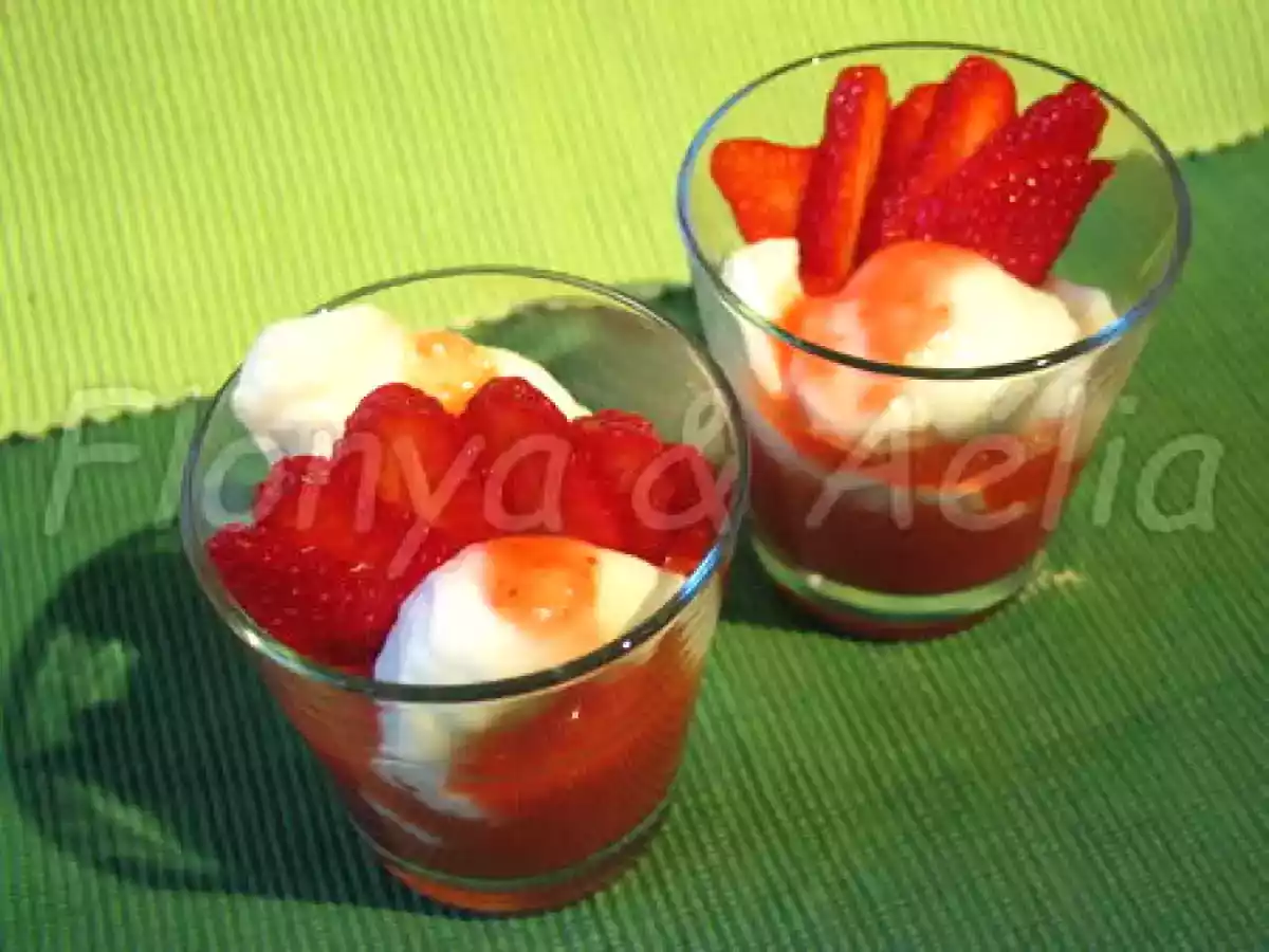 Oeufs à la neige au coulis de fraises - photo 2