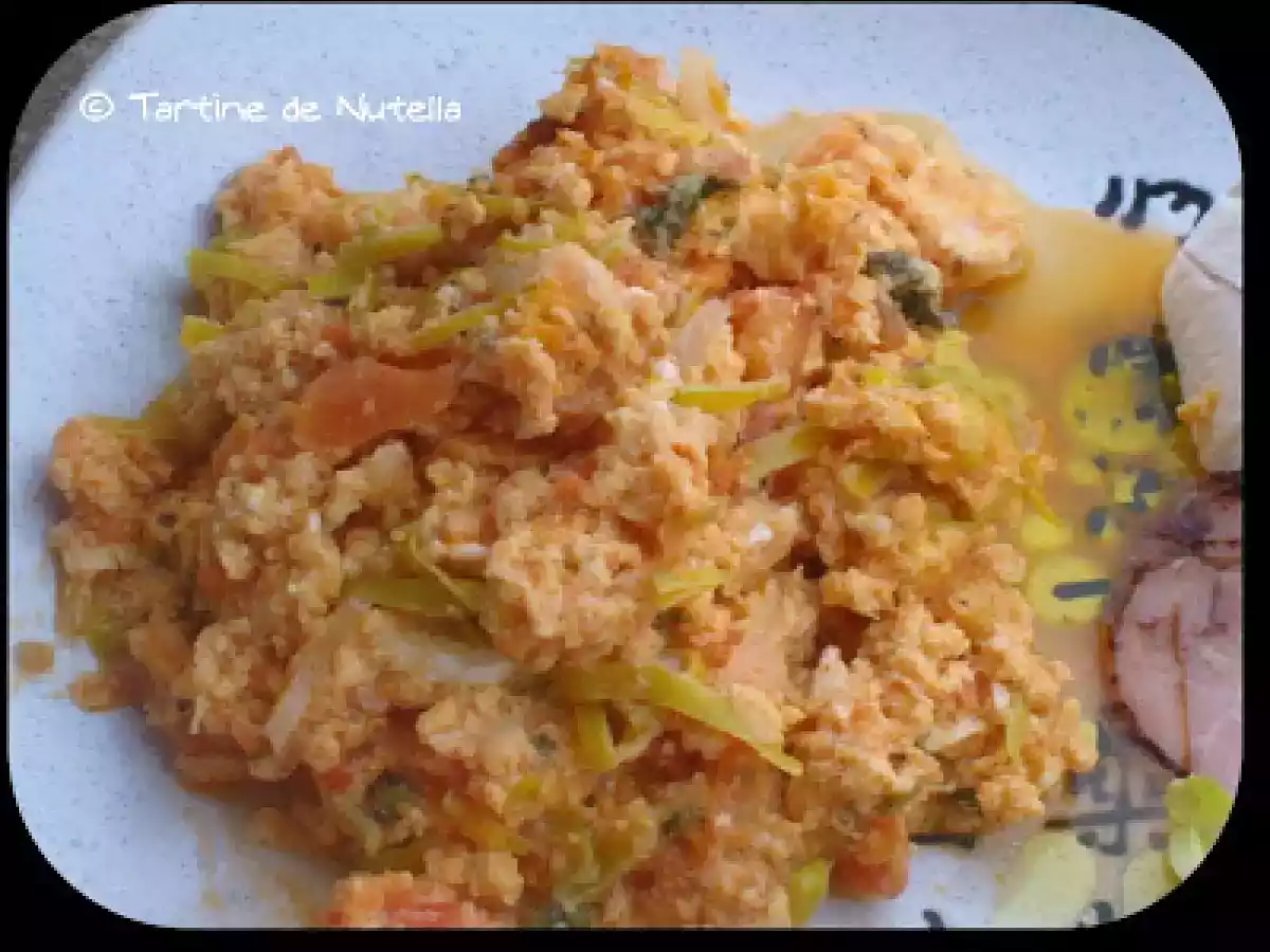 Oeufs brouillés à la Portugaise mais avec quelques petits trucs en plus