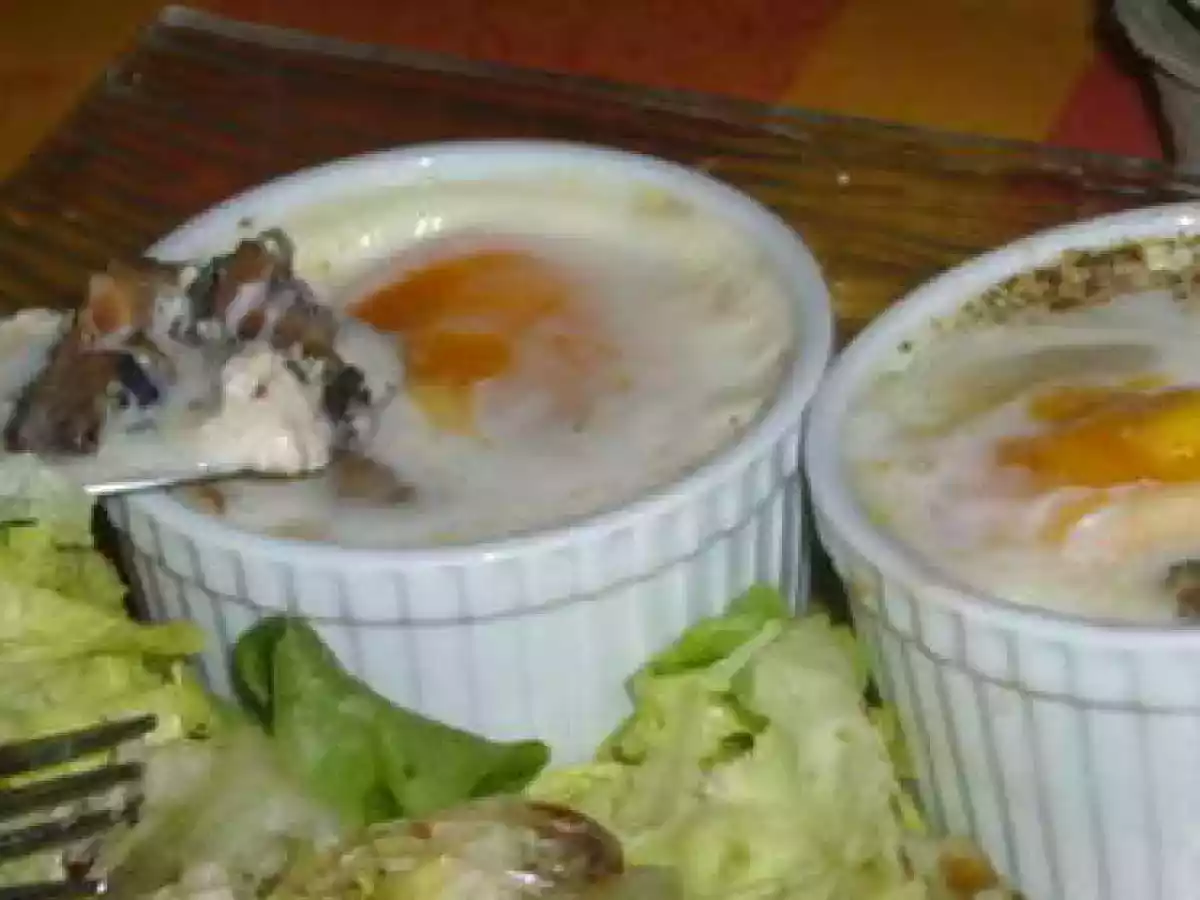 Oeufs cocottes à la brousse et aux champignons - photo 2