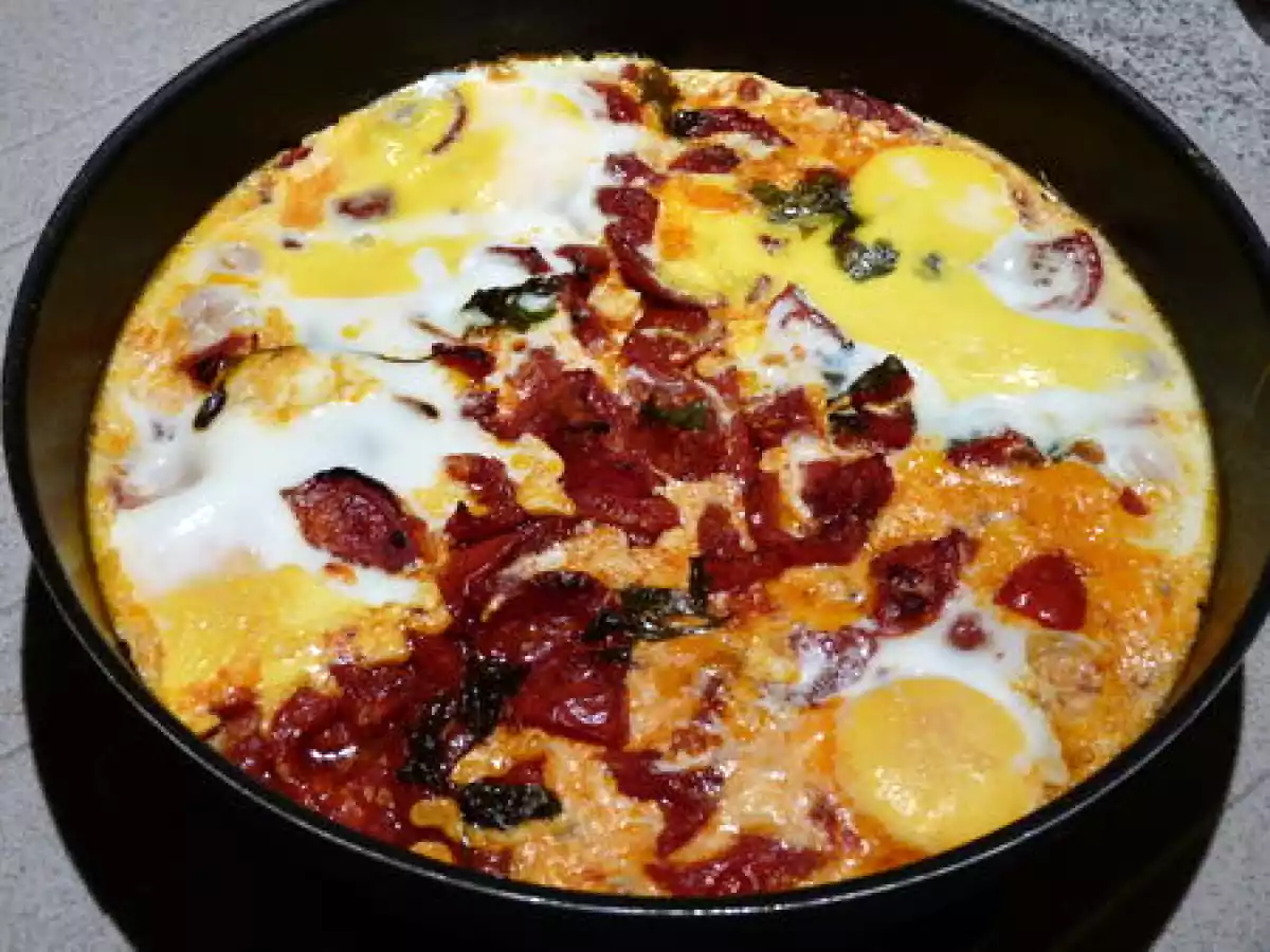 Oeufs en nid de tomates