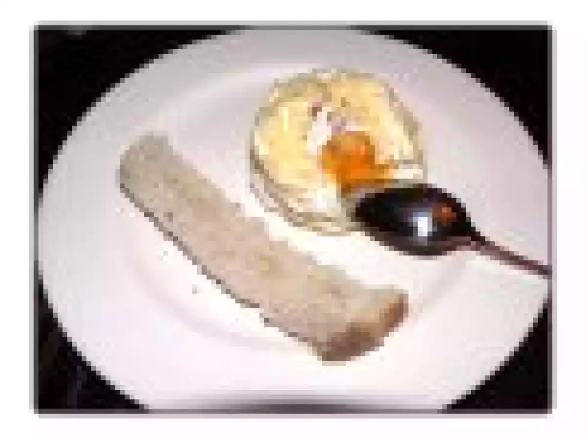 Oeufs soufflés au beurre de truffe