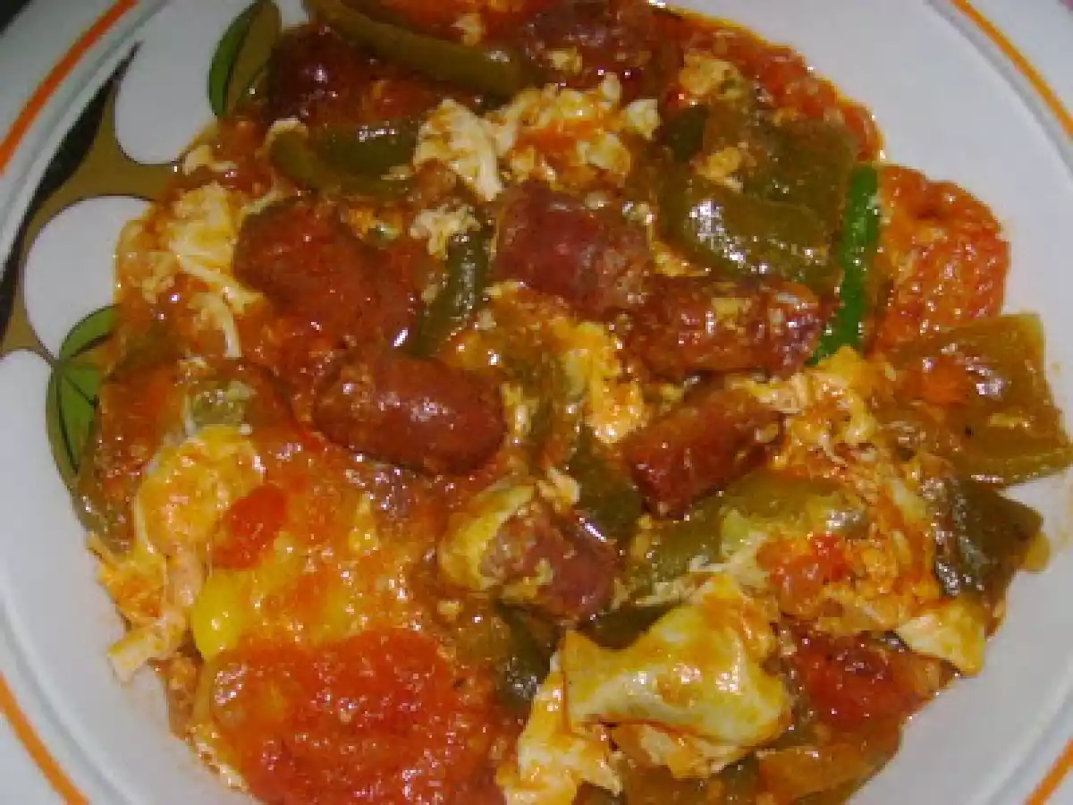 Ojja tunisienne aux merguez