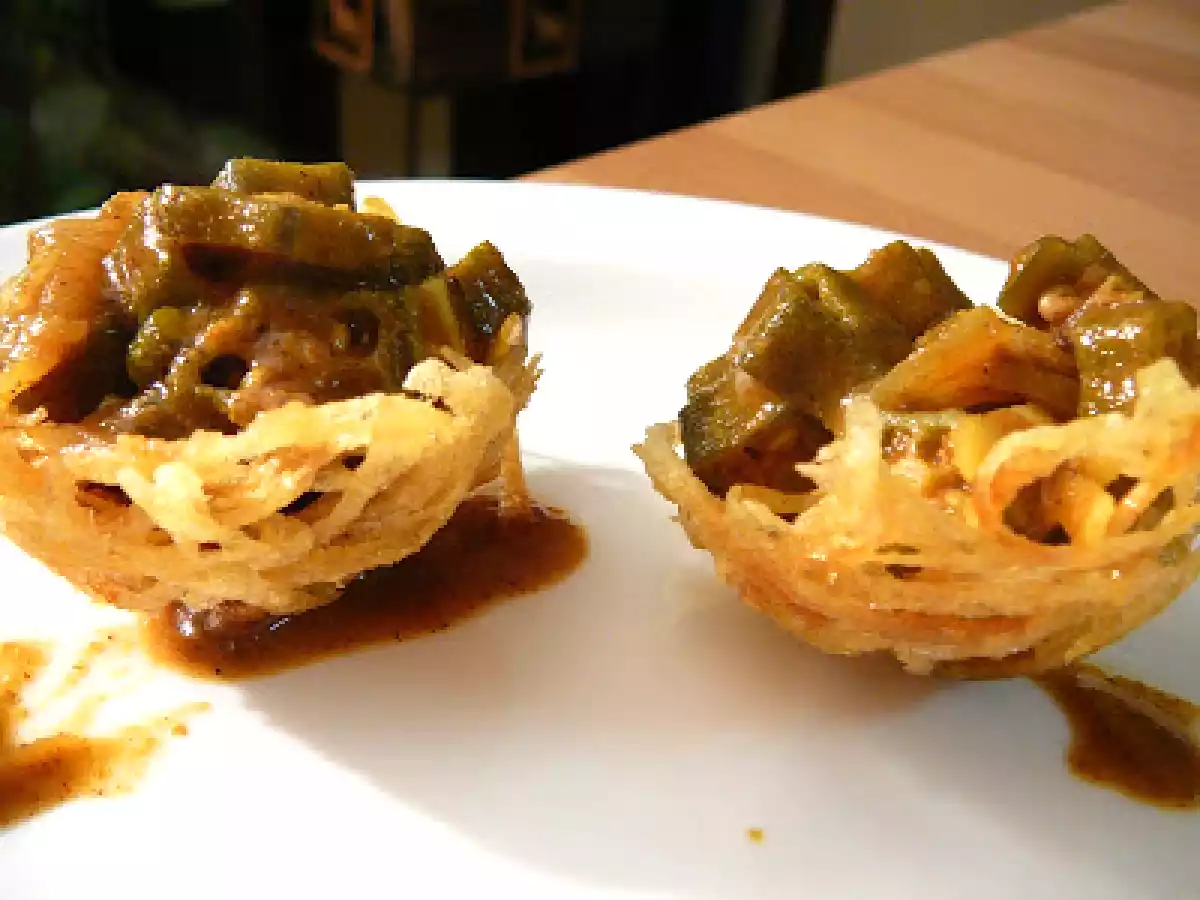 Okra/gombos en panier de pommes de terre - photo 3