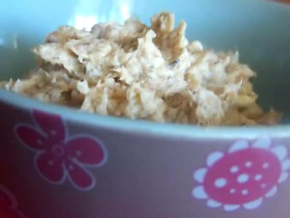 Oladyi (blinis à la russe) et tartinade aux sardines