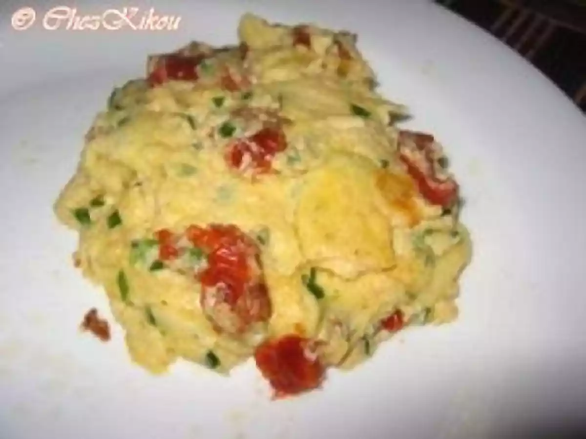 Omelette Yaourt, ciboulette et tomates séchées de Kikou - photo 3