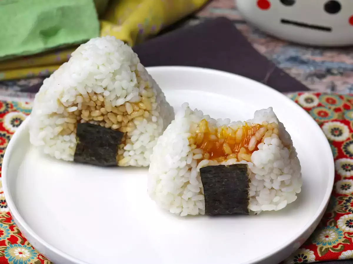 Onigiri aux jaunes d'œuf confits à la sauce soja - photo 2