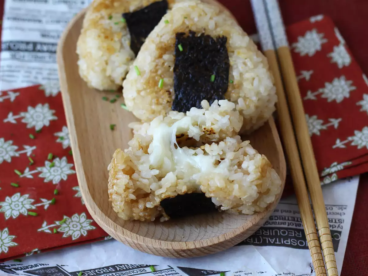 Onigiri grillés garnis de fromage fondant: vous allez les dévorer! - photo 6