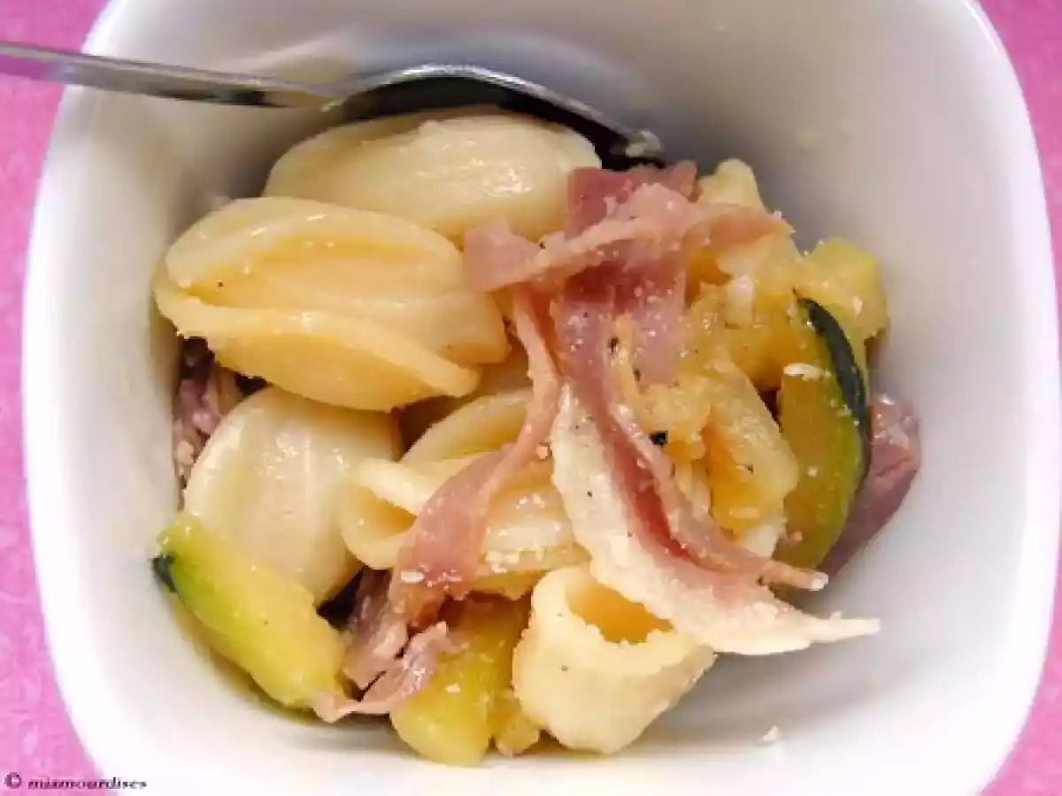 Orecchiette courgette-parme