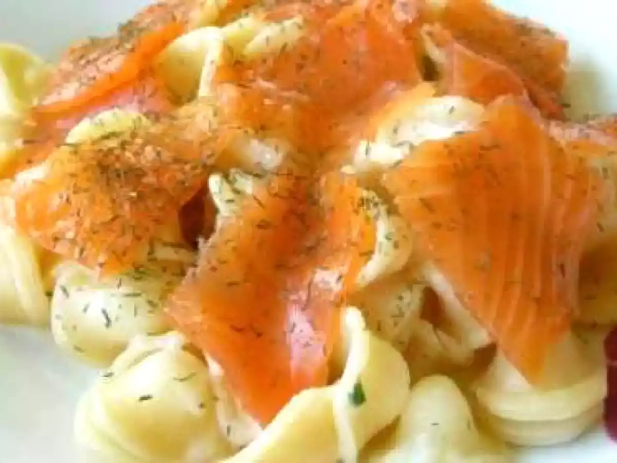 Orechiette à la crème de provolone et au saumon fumé