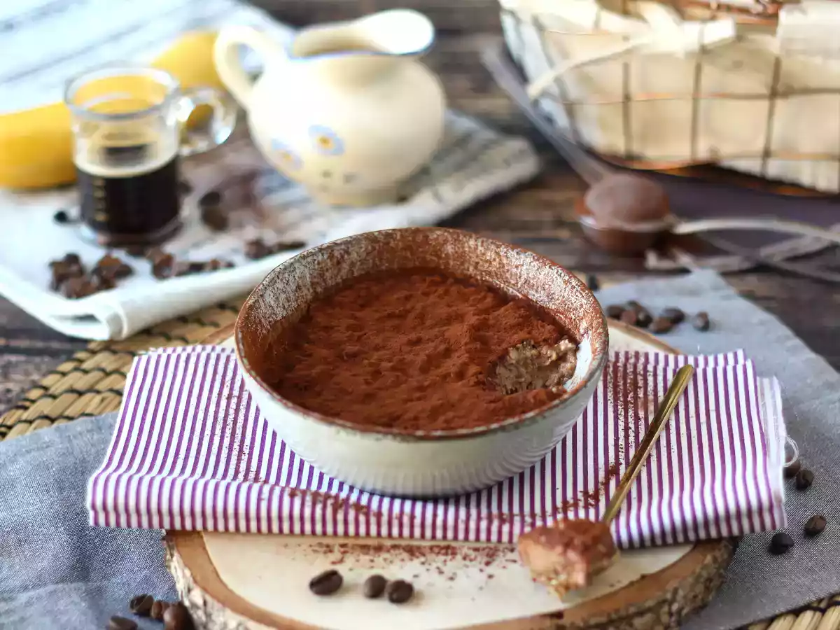 Overnight oats goût tiramisu, le petit déjeuner parfait au café et cacao!