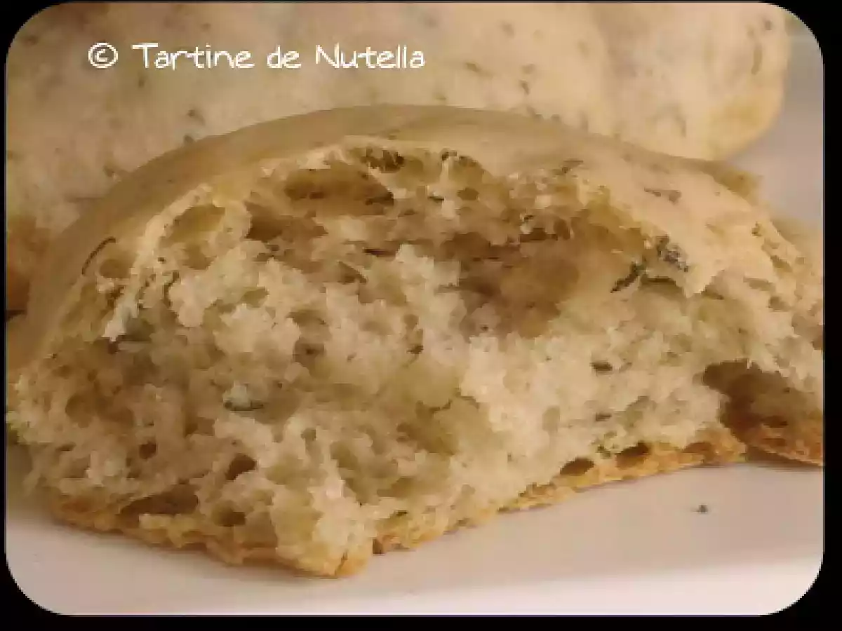 Pain à l'huile d'olive et aux herbes de provence