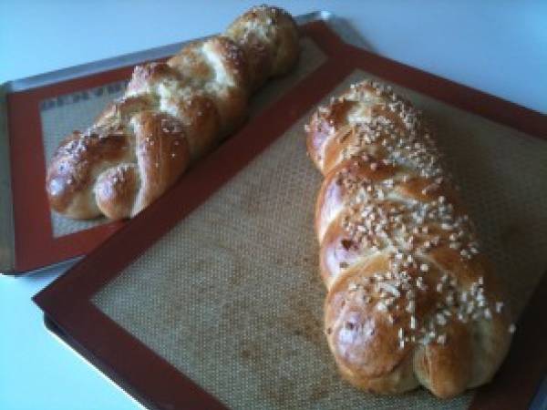 PAIN AU LAIT TRESSE (pour 2 brioches)