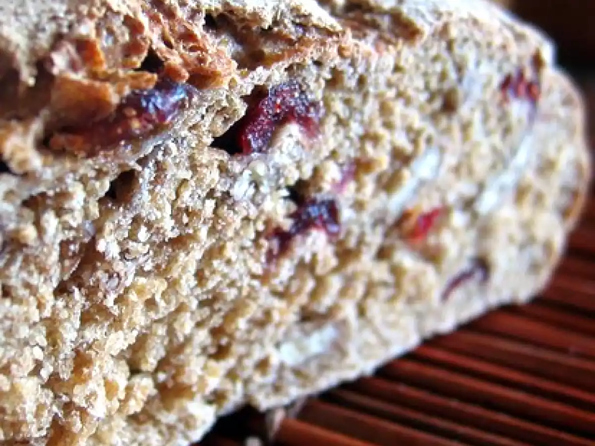 Pain au levain à la farine d'épeautre, aux canneberges et noix de pécan - photo 2