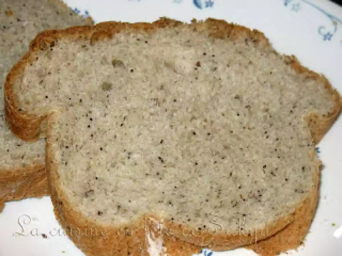 Pain au lin et au Sarrasin savoureux au robot boulanger