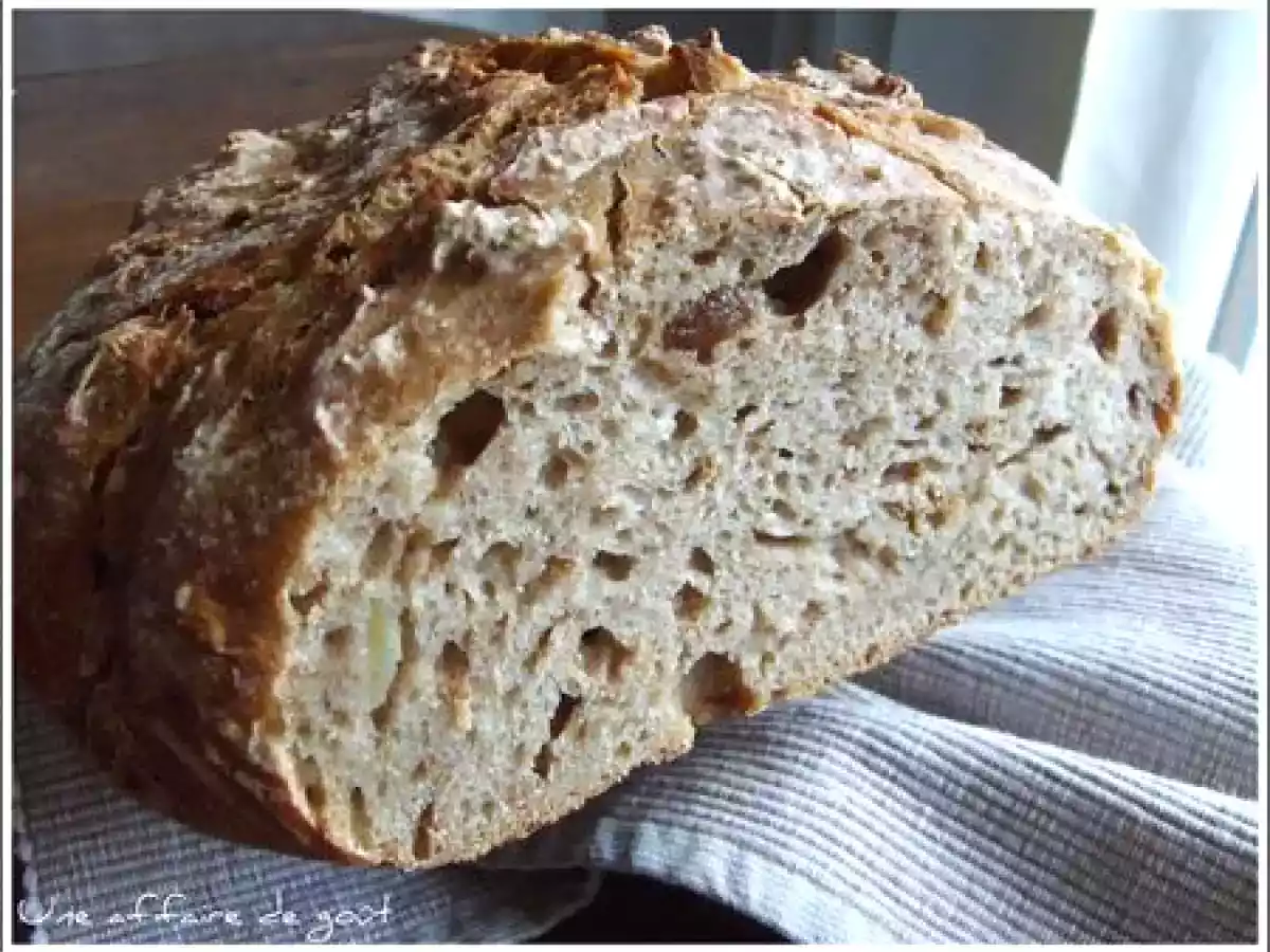 Pain au son et aux pommes, raisins secs et cannelle - photo 2