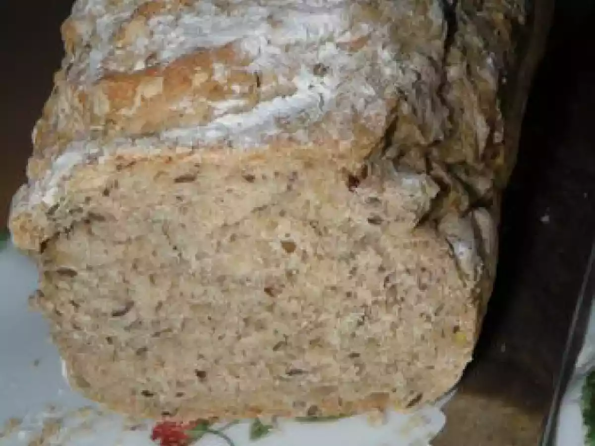 Pain aux céréales au four