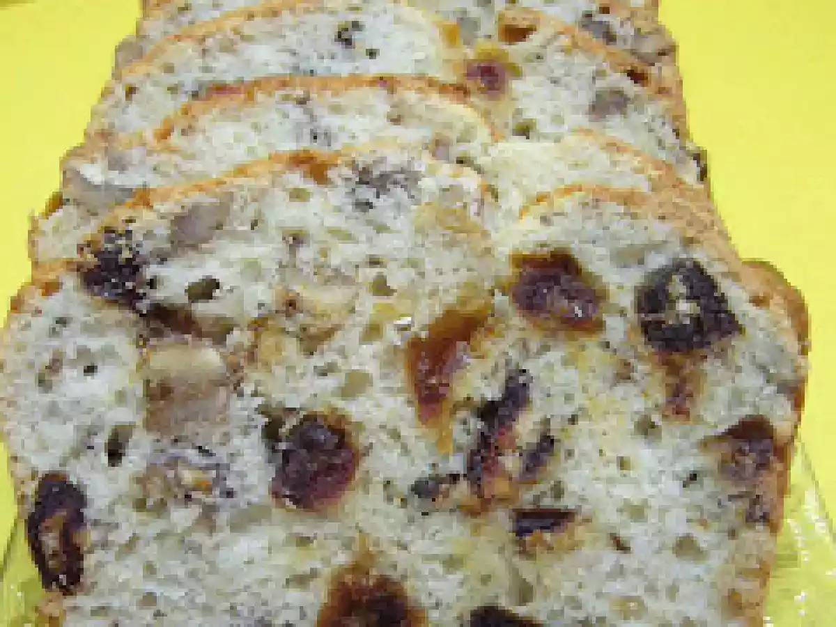 Pain aux noix et aux dattes à la mayonnaise