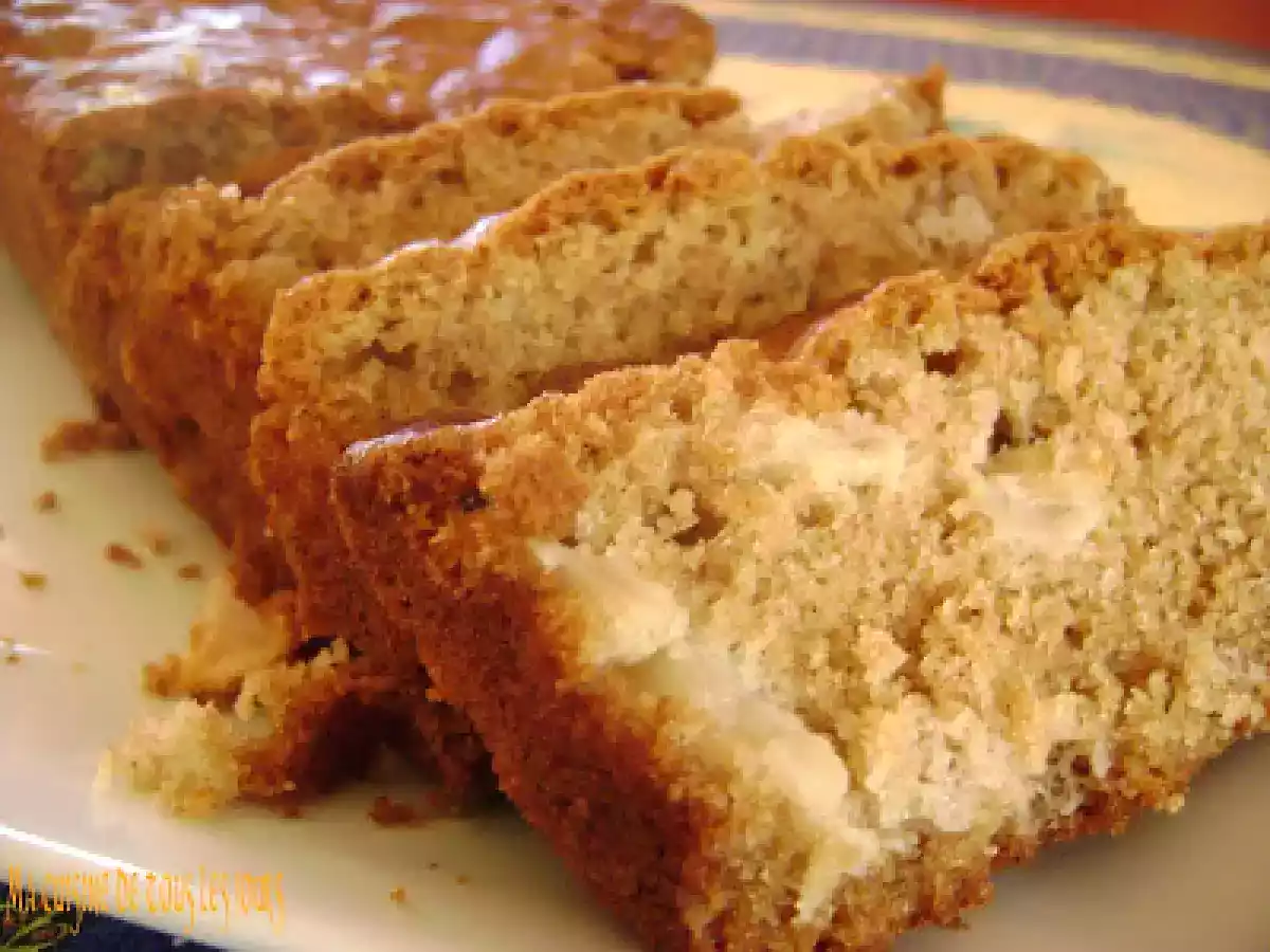 Pain aux pommes et à l'érable