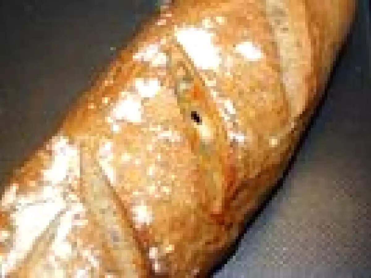 Pain aux tomates séchées, chèvre et olives