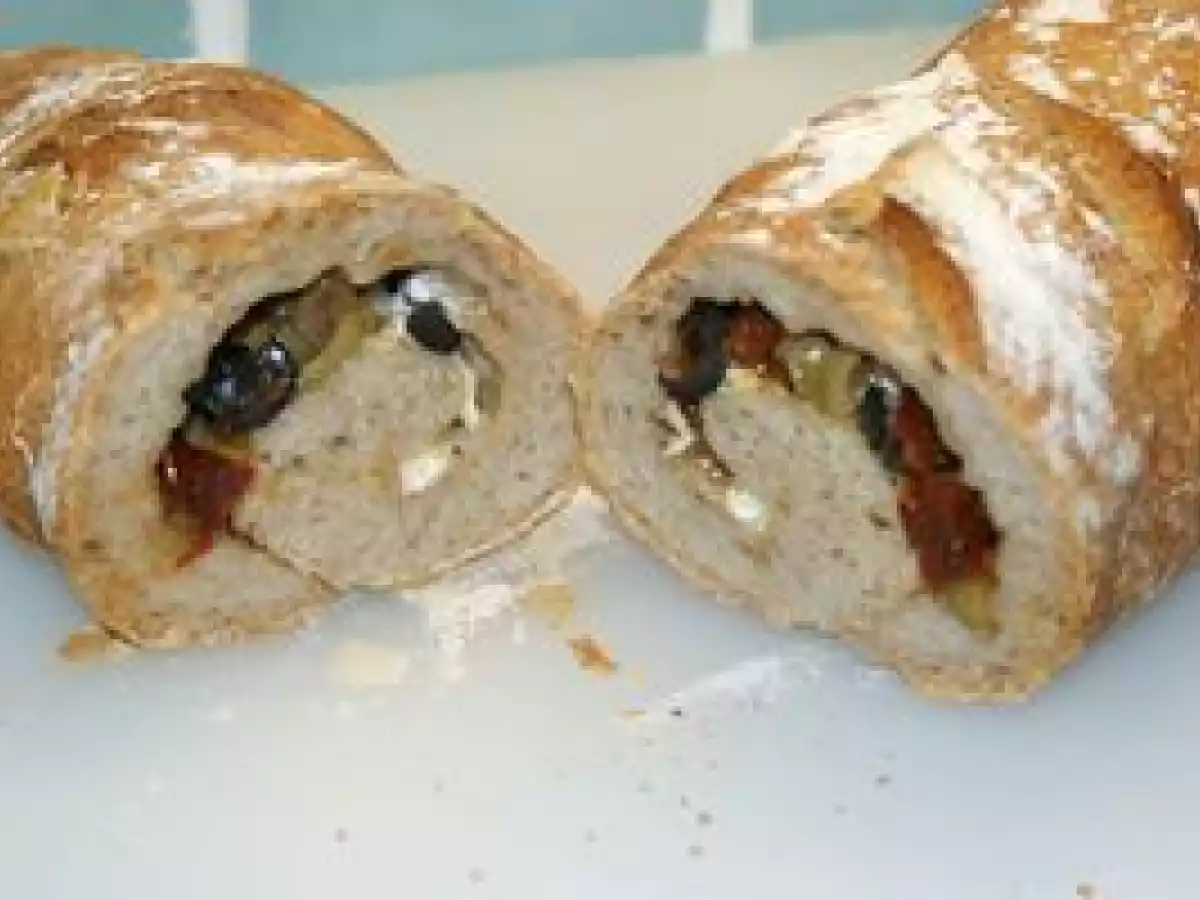 Pain aux tomates séchées, chèvre et olives - photo 3