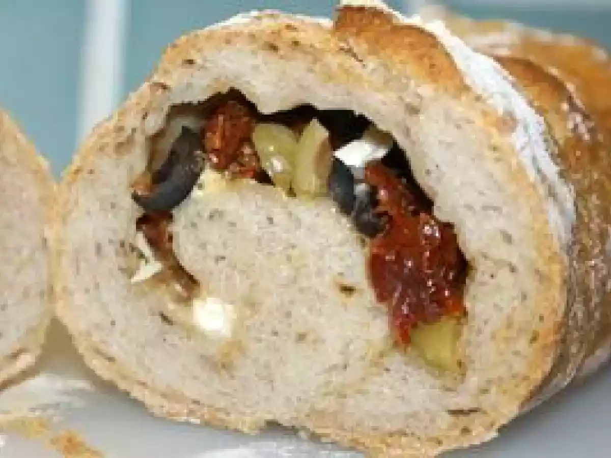 Pain aux tomates séchées, chèvre et olives - photo 4