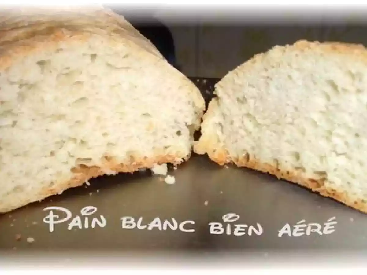Pain blanc bien aéré