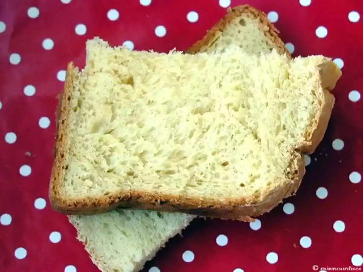 Pain brioché au miel et au beurre salé