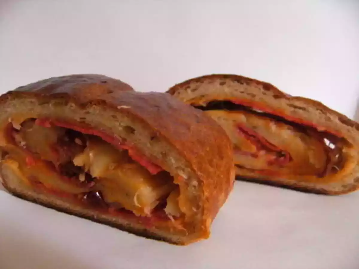 Pain brioché Chorizo, tomates séchées, thym - photo 2