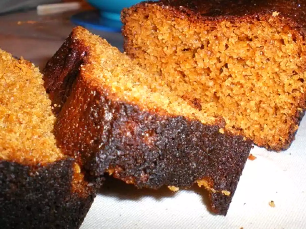 Pain d'épices à l'épautre au miel et aux écorces d'orange