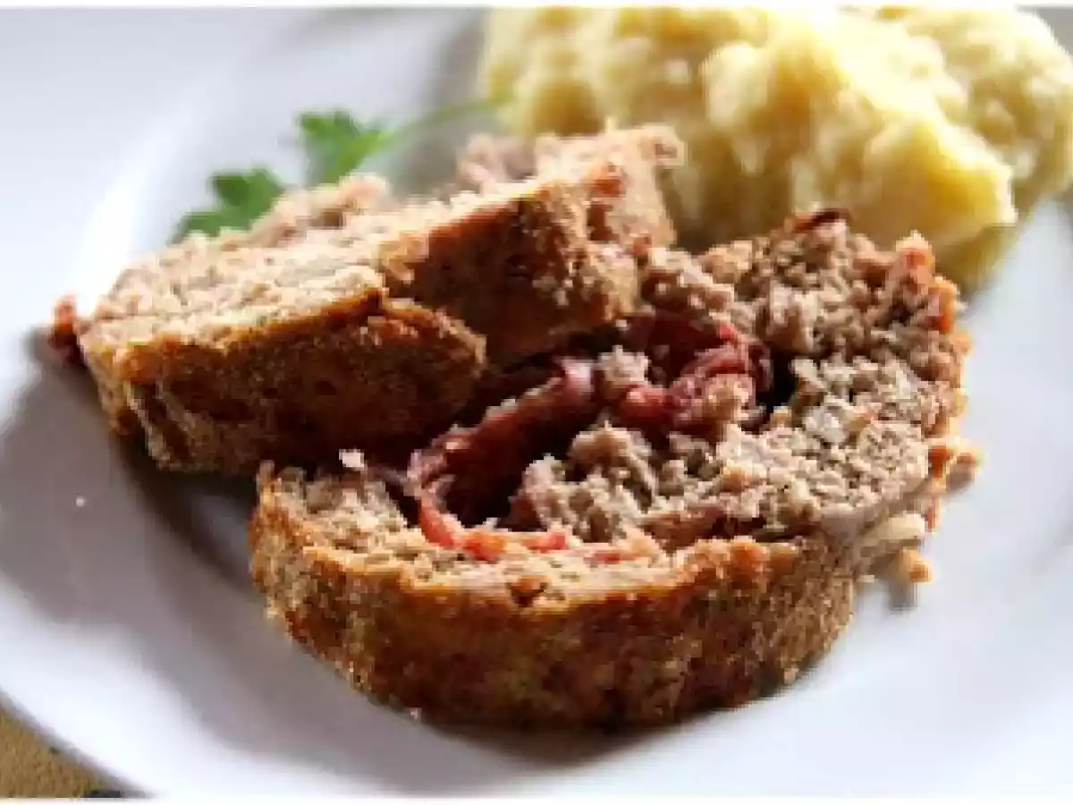 Pain de viande au jambon cru