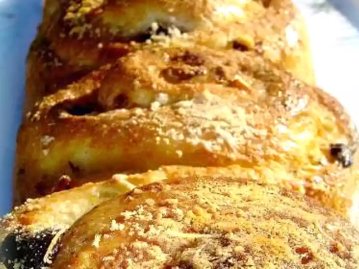 Pain spirale olives et parmesan