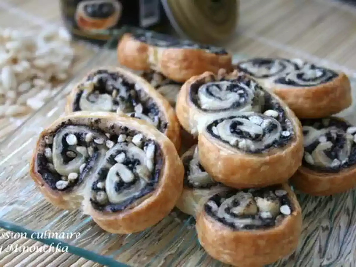 Palmiers à la pâte de sésame noir et au riz soufflé