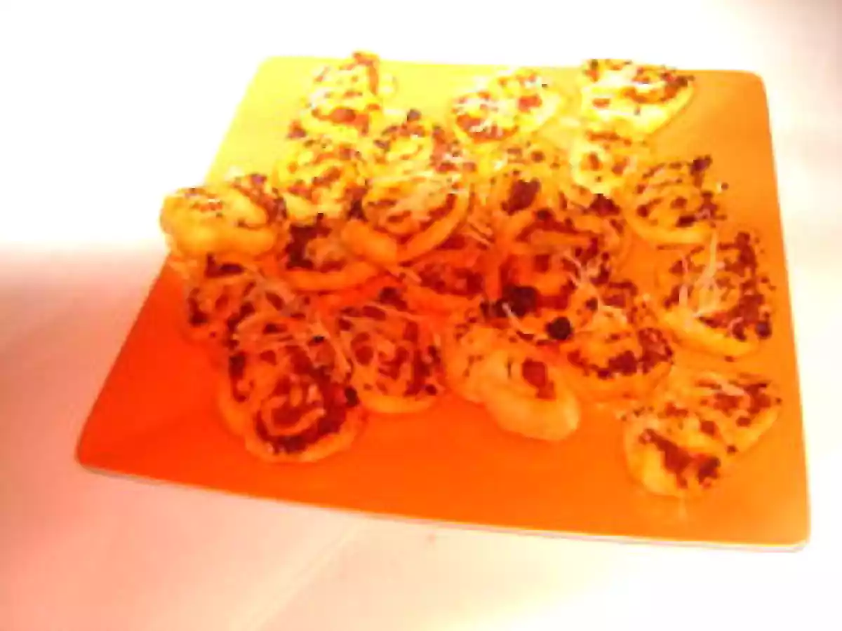 Palmiers au chorizo et mini éclairs à l'emmental