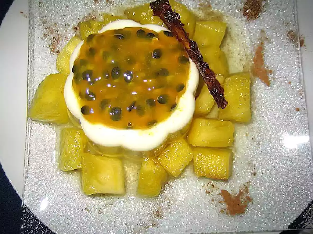 Panacotta au coulis passion et cristallines d'ananas!! - photo 2