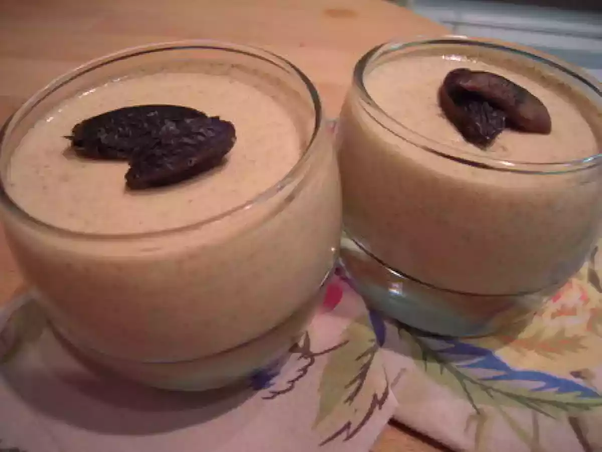 PANACOTTA LEGERE AU CAFE ET A LA CANNELLE