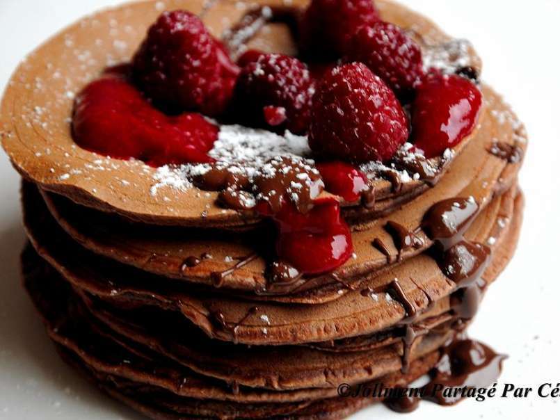 Pancakes chocolat et coulis de framboise, photo 1