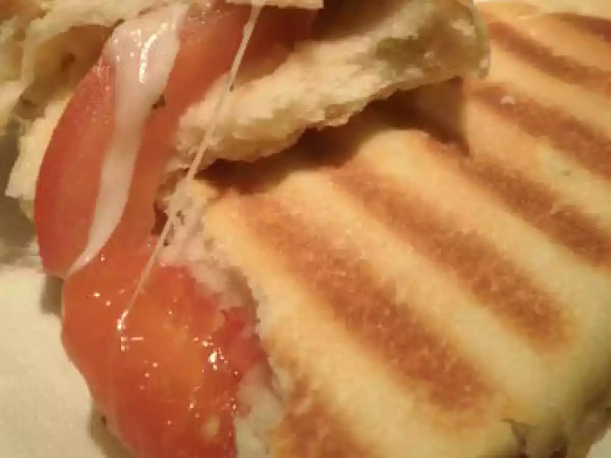 Panini tomate-mozzarella.