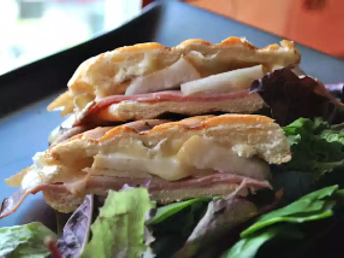 Paninis Poire et Brie