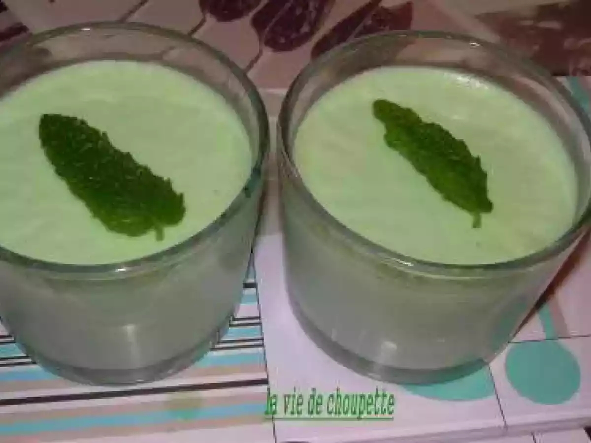 Panna cotta à la menthe fraîche
