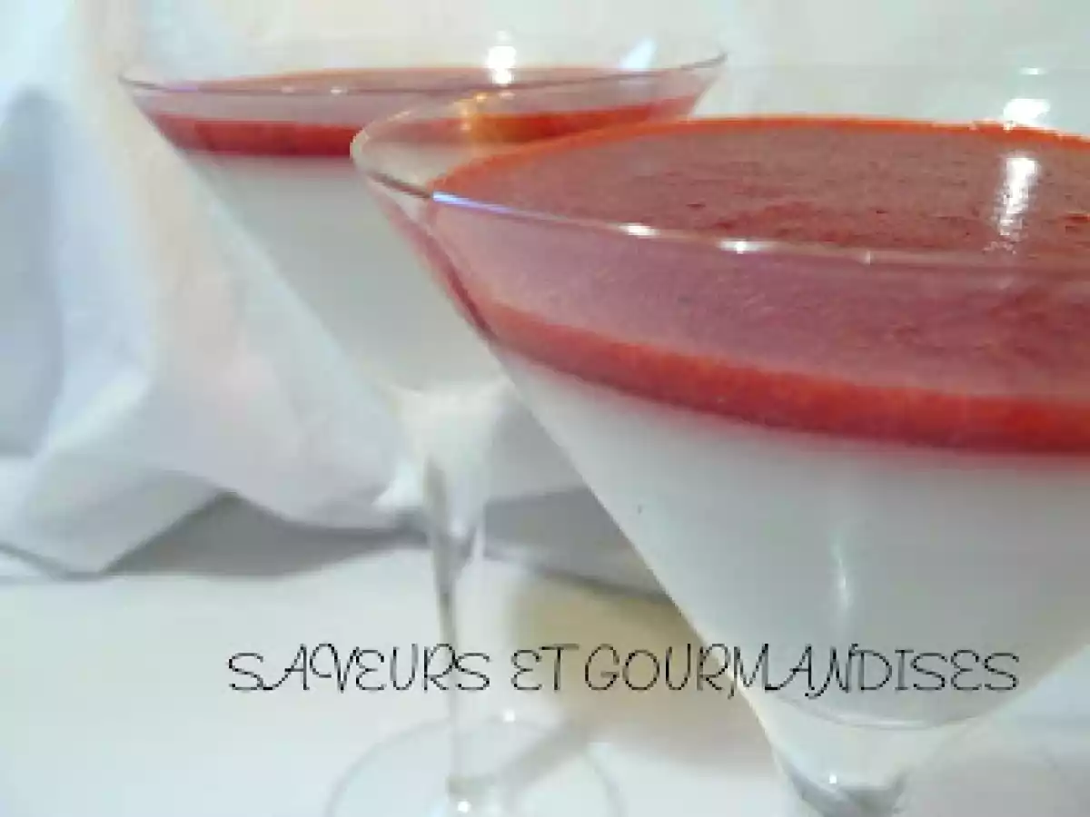 Panna cotta à la vanille et sa gelée de fraises. - photo 4