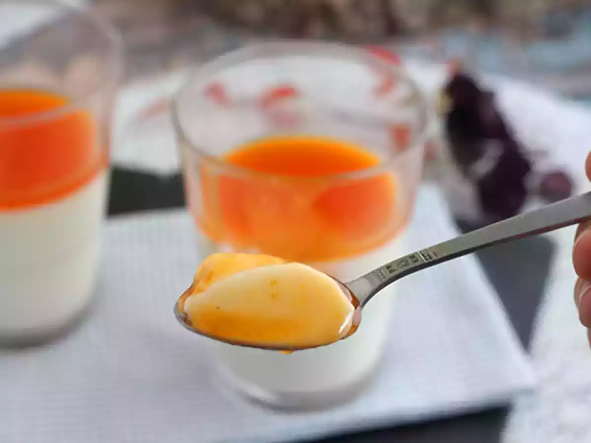 Panna cotta à la vanille et son coulis d'abricots - photo 4