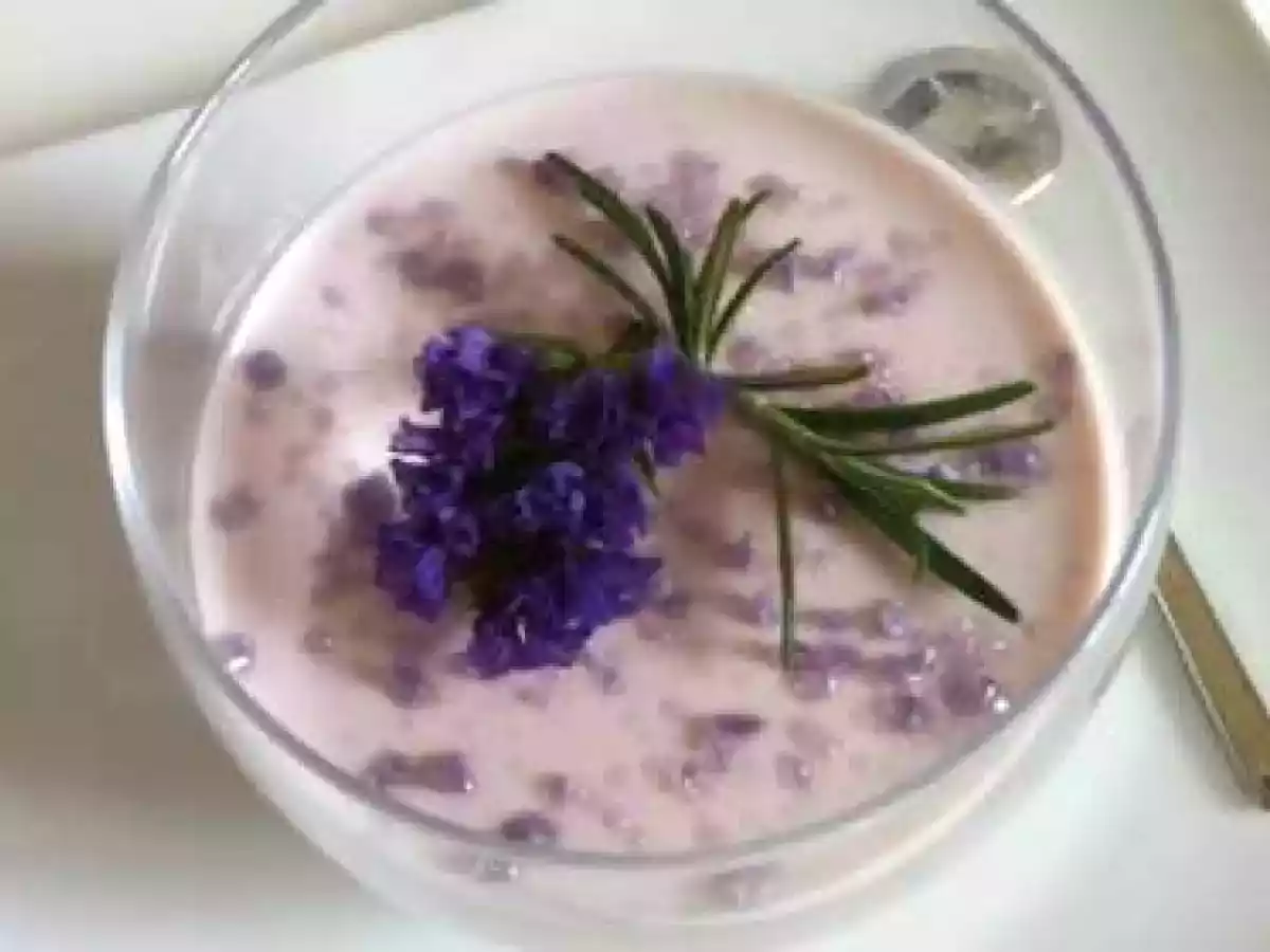 Panna Cotta à la violette