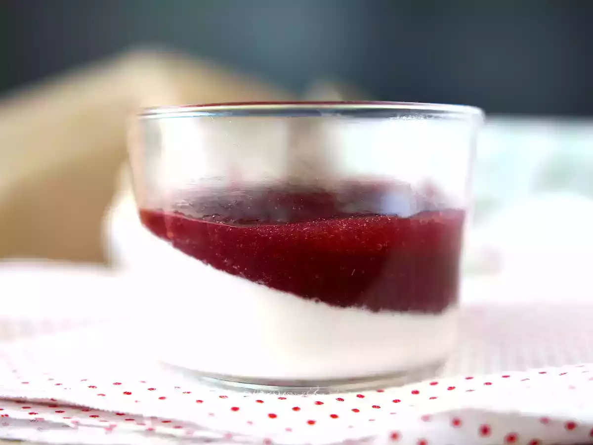 Panna cotta au coulis de fruits rouges - photo 2