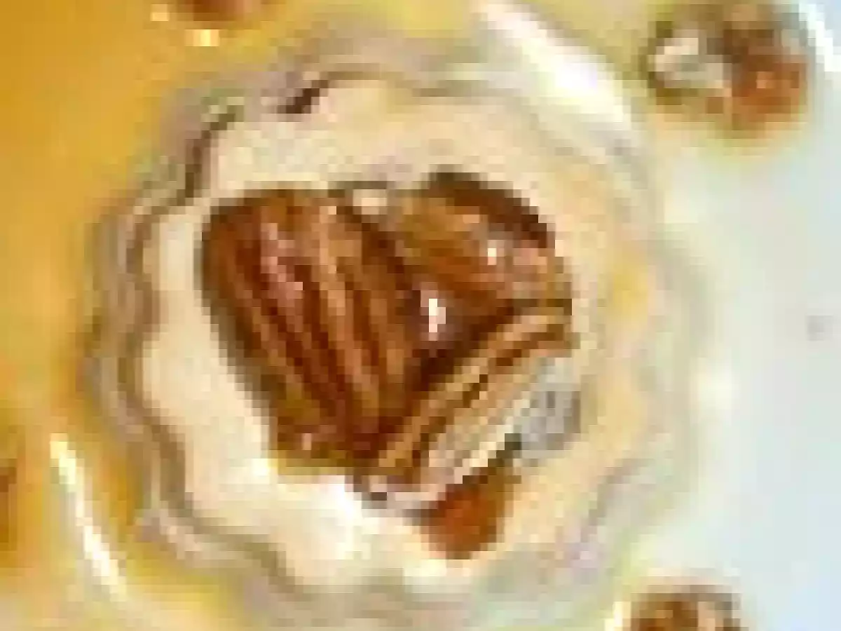 Panna Cotta au sirop d'érable et aux noix de pécan caramélisées