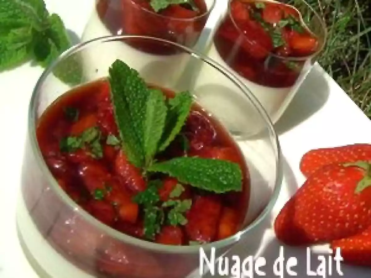 PANNA COTTA AU WASABI et FRAISES à la CREME DE VINAIGRE BALSAMIQUE