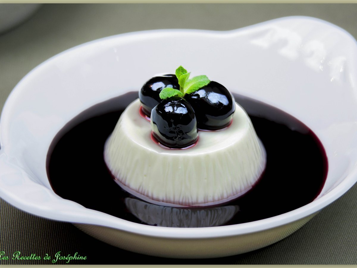 Recette de panna cotta aux cerises amarena