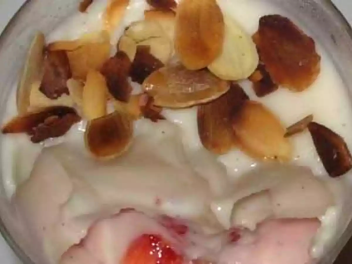 Panna cotta aux fraises et à la rhubarbe - photo 3