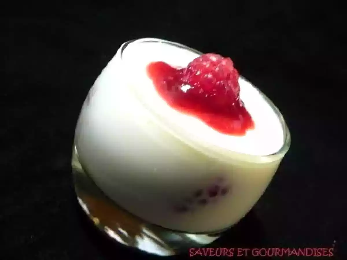 Panna cotta aux framboises. - photo 2