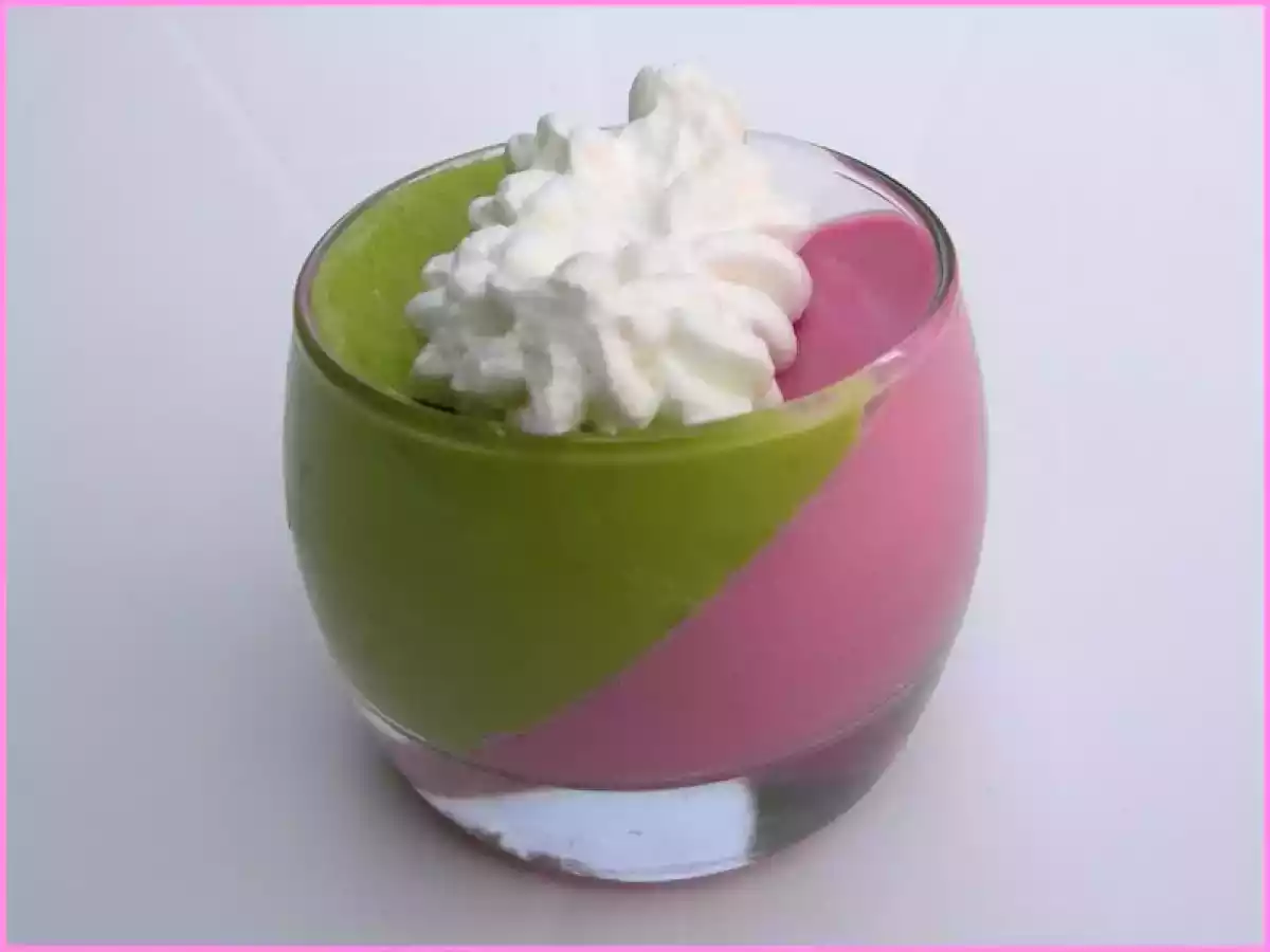 Panna-Cotta Betterave et Mousse d'Avocat à la Crème de Neufchâtel