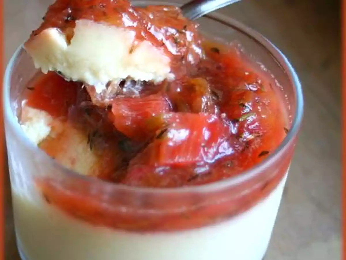 Panna cotta chocolat blanc/rhubarbe & compotée de rhubarbe au thym.